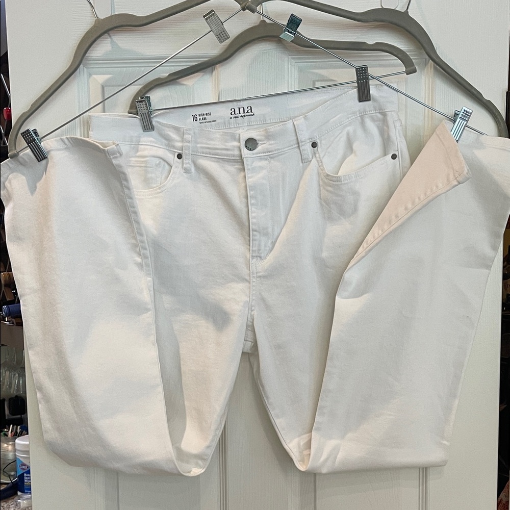 a.n.a High-Rise Flare White Jeans 16 Tall 31” Inseam pockets front and back - Picture 15 of 15